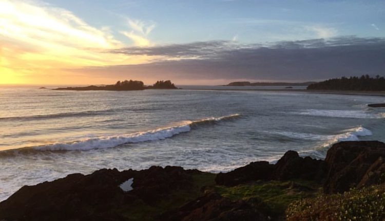 Tofino Water Temperature: Forecasts & current water temp